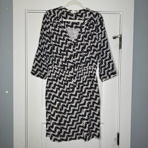 Shoshanna Dress Womens 12 Purple Fit Flare Smock V-Neck Silk 3/4 Sleeve Print